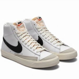 Nike Boys High-Top Blazer Sneakers in White, Black & Cream
